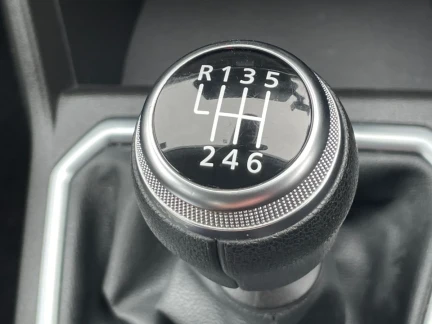 Vehicle Thumbnail 30