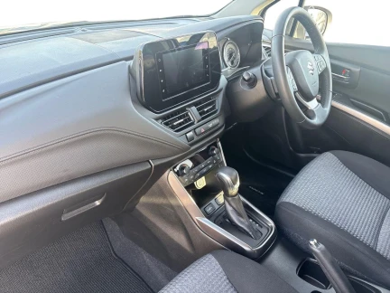 Vehicle Thumbnail 11