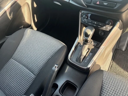 Vehicle Thumbnail 12