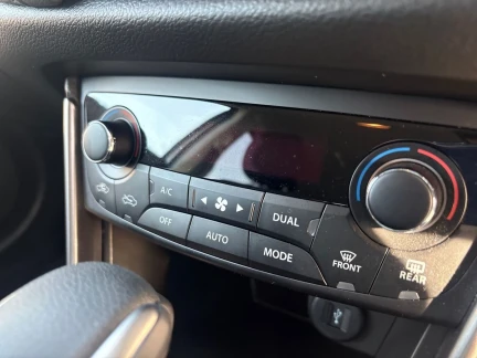 Vehicle Thumbnail 13