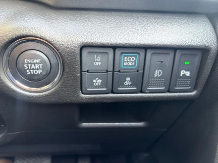 Vehicle Thumbnail 24