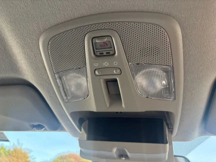 Vehicle Thumbnail 26