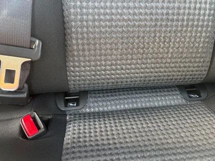 Vehicle Thumbnail 31