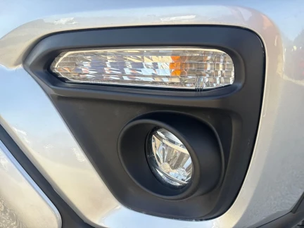 Vehicle Thumbnail 34