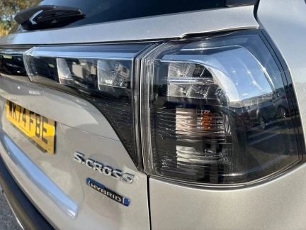 Vehicle Thumbnail 37