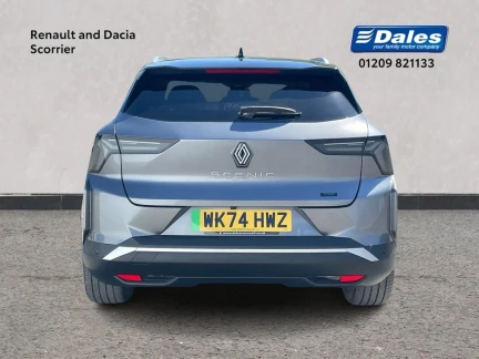 Vehicle Thumbnail 5
