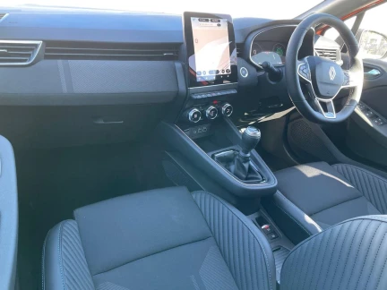 Vehicle Thumbnail 11