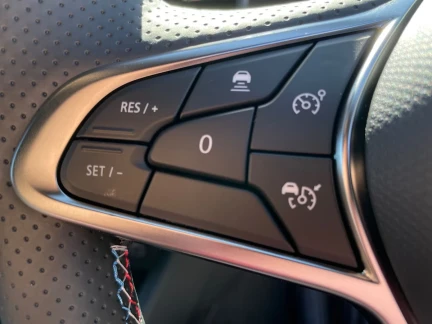 Vehicle Thumbnail 24