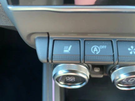 Vehicle Thumbnail 26