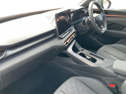 Vehicle Thumbnail 11