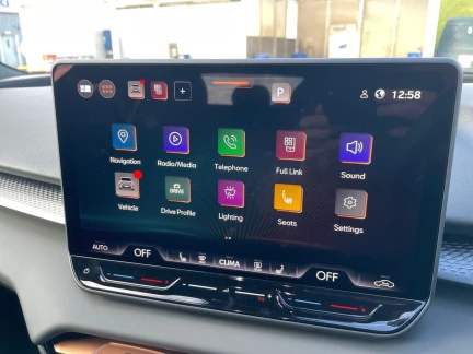 Vehicle Thumbnail 15