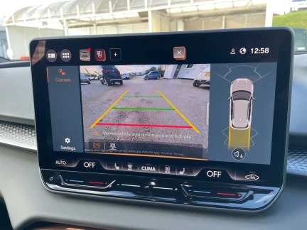 Vehicle Thumbnail 17