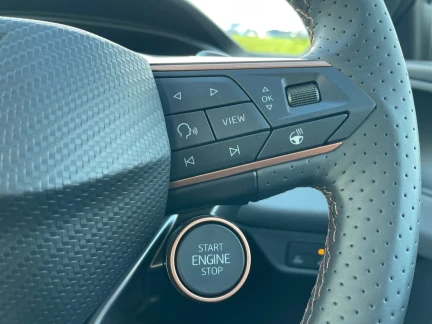 Vehicle Thumbnail 19