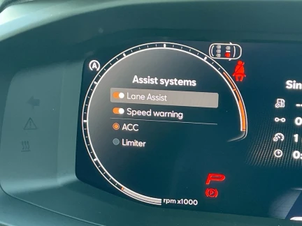 Vehicle Thumbnail 27