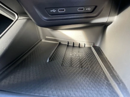 Vehicle Thumbnail 28