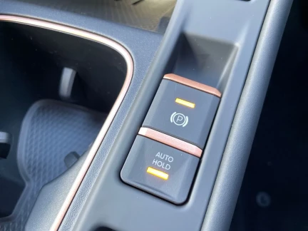 Vehicle Thumbnail 29