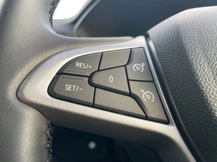 Vehicle Thumbnail 19