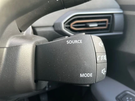 Vehicle Thumbnail 23