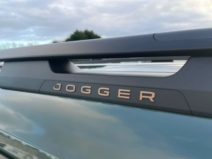 Vehicle Thumbnail 36