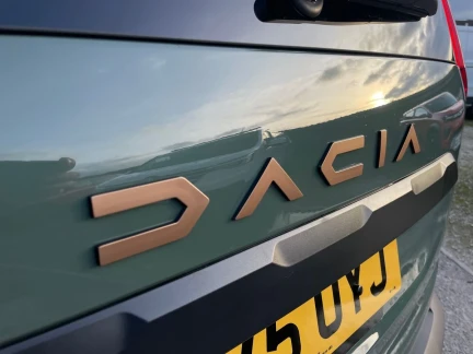 Vehicle Thumbnail 38