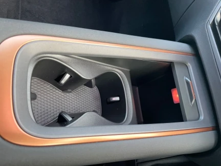 Vehicle Thumbnail 25