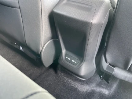 Vehicle Thumbnail 29