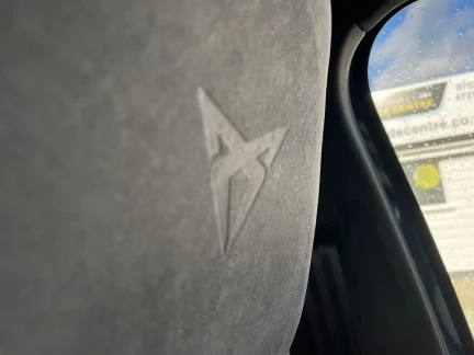 Vehicle Thumbnail 37