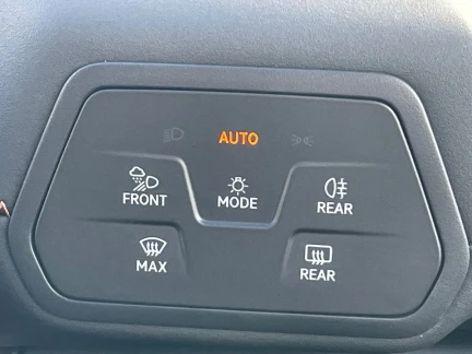 Vehicle Thumbnail 40