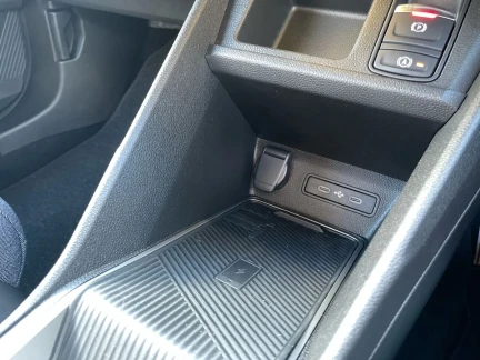 Vehicle Thumbnail 12