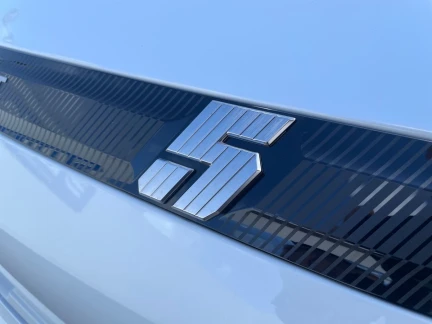 Vehicle Thumbnail 40