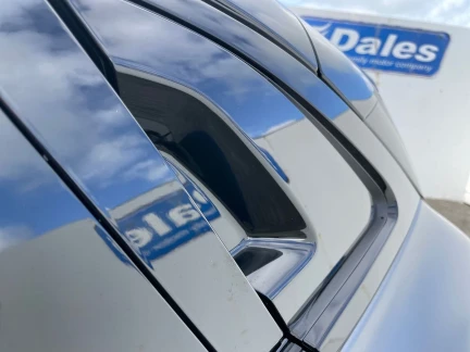Vehicle Thumbnail 37