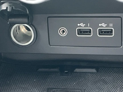 Vehicle Thumbnail 40