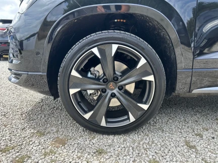 Vehicle Thumbnail 24