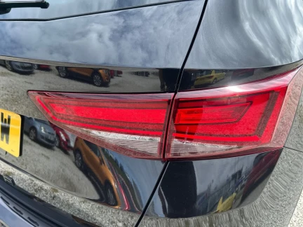 Vehicle Thumbnail 32