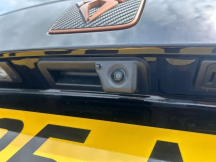 Vehicle Thumbnail 34