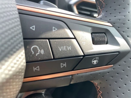 Vehicle Thumbnail 33