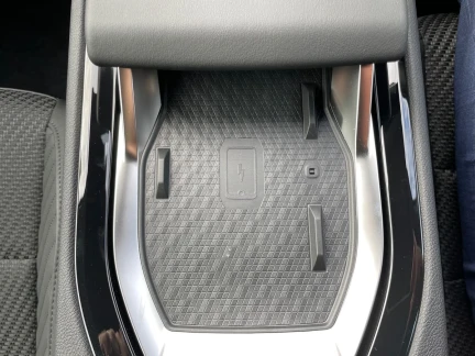 Vehicle Thumbnail 25