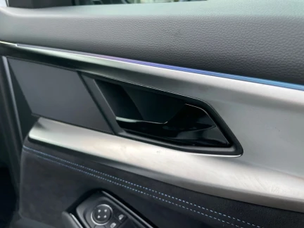 Vehicle Thumbnail 27