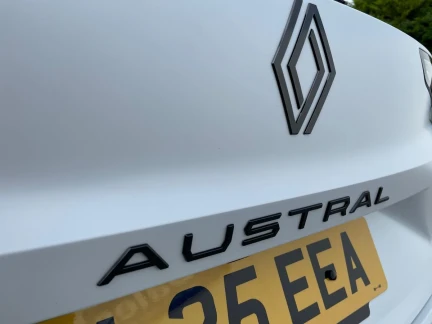 Vehicle Thumbnail 35