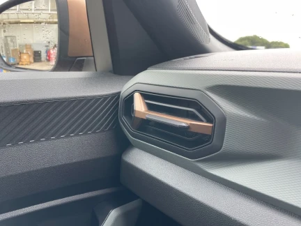 Vehicle Thumbnail 40