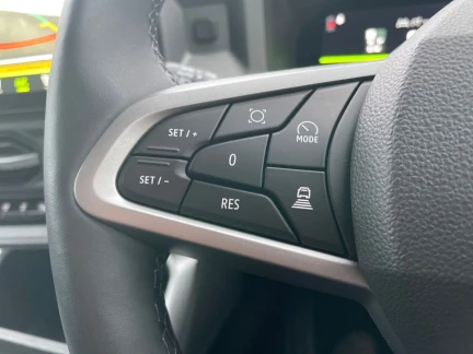 Vehicle Thumbnail 19