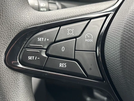 Vehicle Thumbnail 19