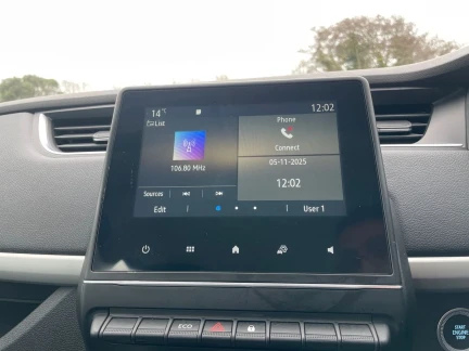 Vehicle Thumbnail 16