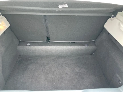 Vehicle Thumbnail 21