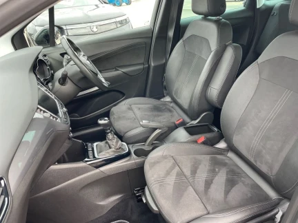 Vehicle Thumbnail 10