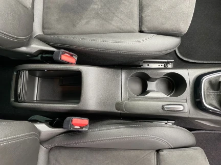 Vehicle Thumbnail 11