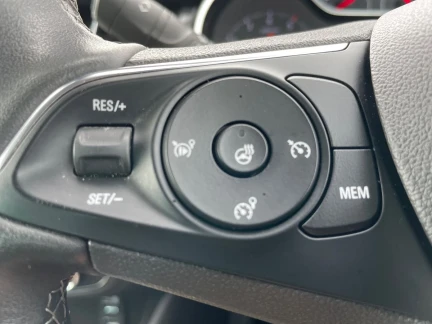 Vehicle Thumbnail 18