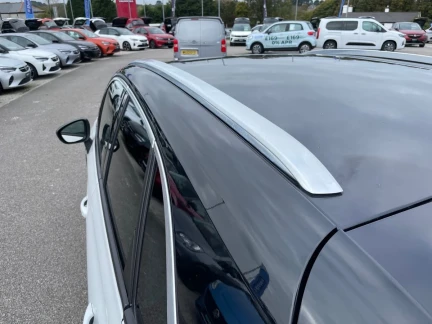 Vehicle Thumbnail 25