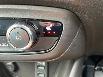 Vehicle Thumbnail 32