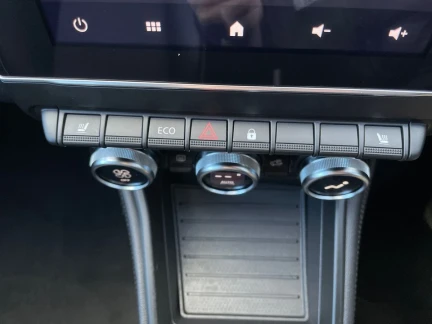 Vehicle Thumbnail 40